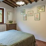 וילה Paola 6, Emma Gualdo Cattaneo