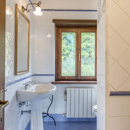 Paola 6, Emma Gualdo Cattaneo