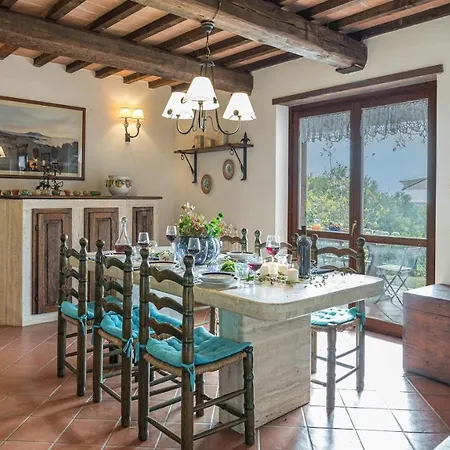 Paola 6, Emma Gualdo Cattaneo