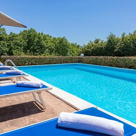 Paola 6, Emma Villa Gualdo Cattaneo