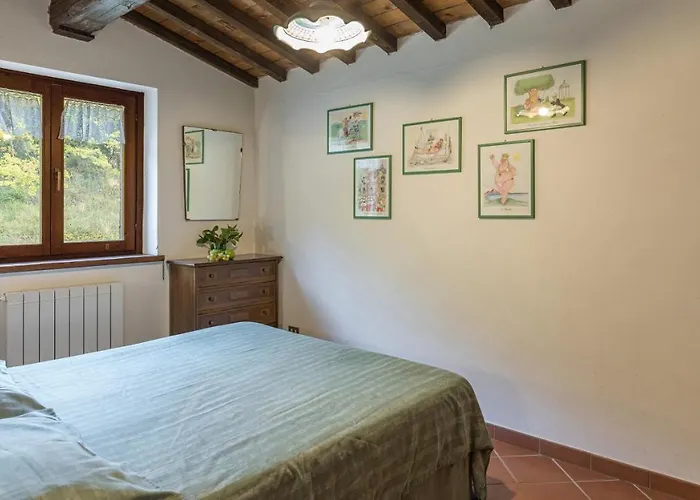 Villa Paola 6, Emma Gualdo Cattaneo